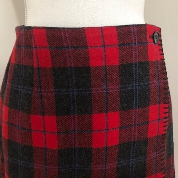 Talbots Petites Red Tartan Plaid Wool Blend Button Wrap Skirt Size 10P - Picture 3 of 8